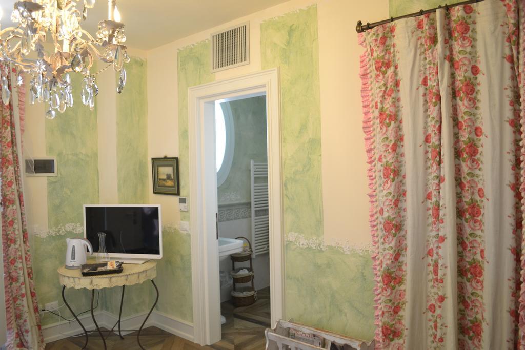 ديسينسانو ديل غاردا La Maison Delle Favole المظهر الخارجي الصورة