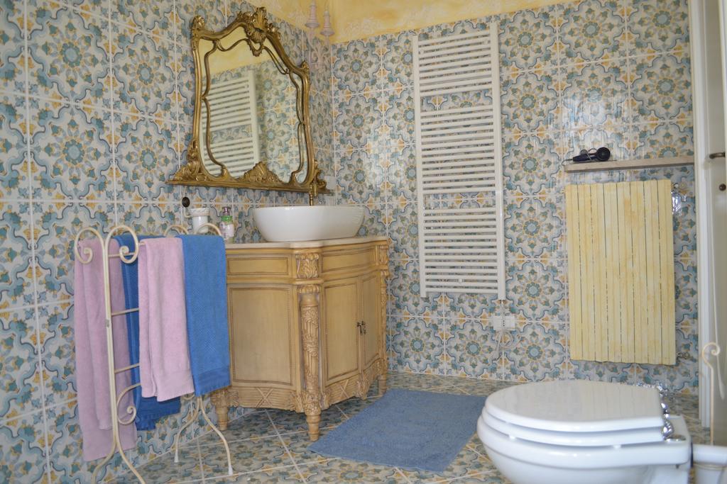 ديسينسانو ديل غاردا La Maison Delle Favole المظهر الخارجي الصورة