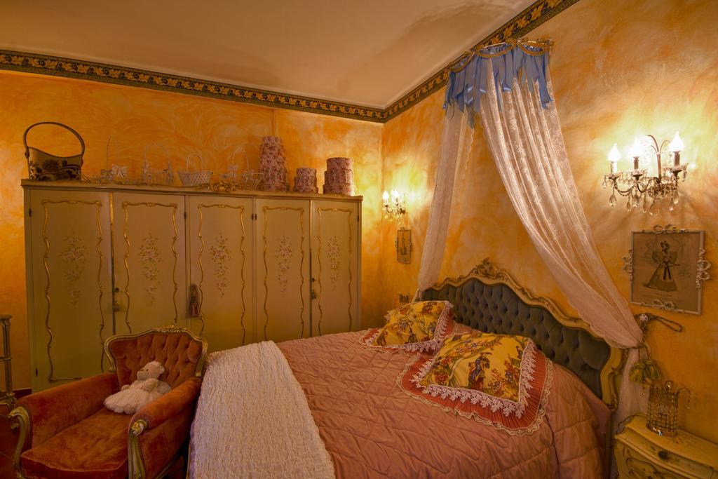 ديسينسانو ديل غاردا La Maison Delle Favole المظهر الخارجي الصورة
