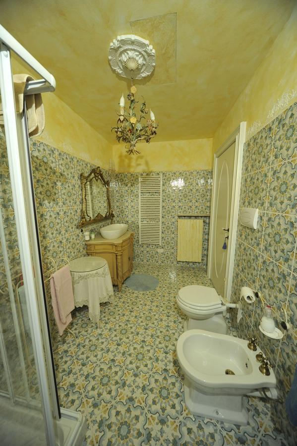 ديسينسانو ديل غاردا La Maison Delle Favole المظهر الخارجي الصورة
